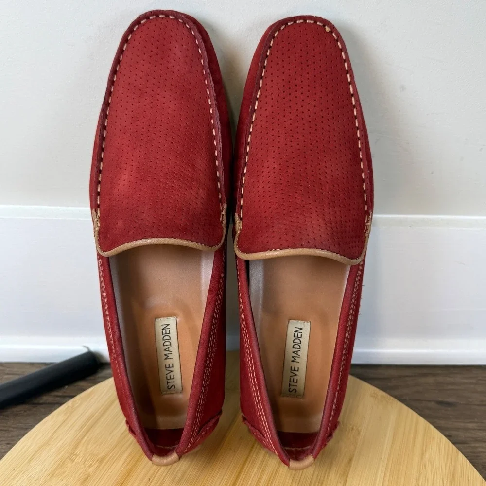 Steve Madden Vaporrr Moccasins Driving Loafer Mens 9 Red Perforated Suede Brazil